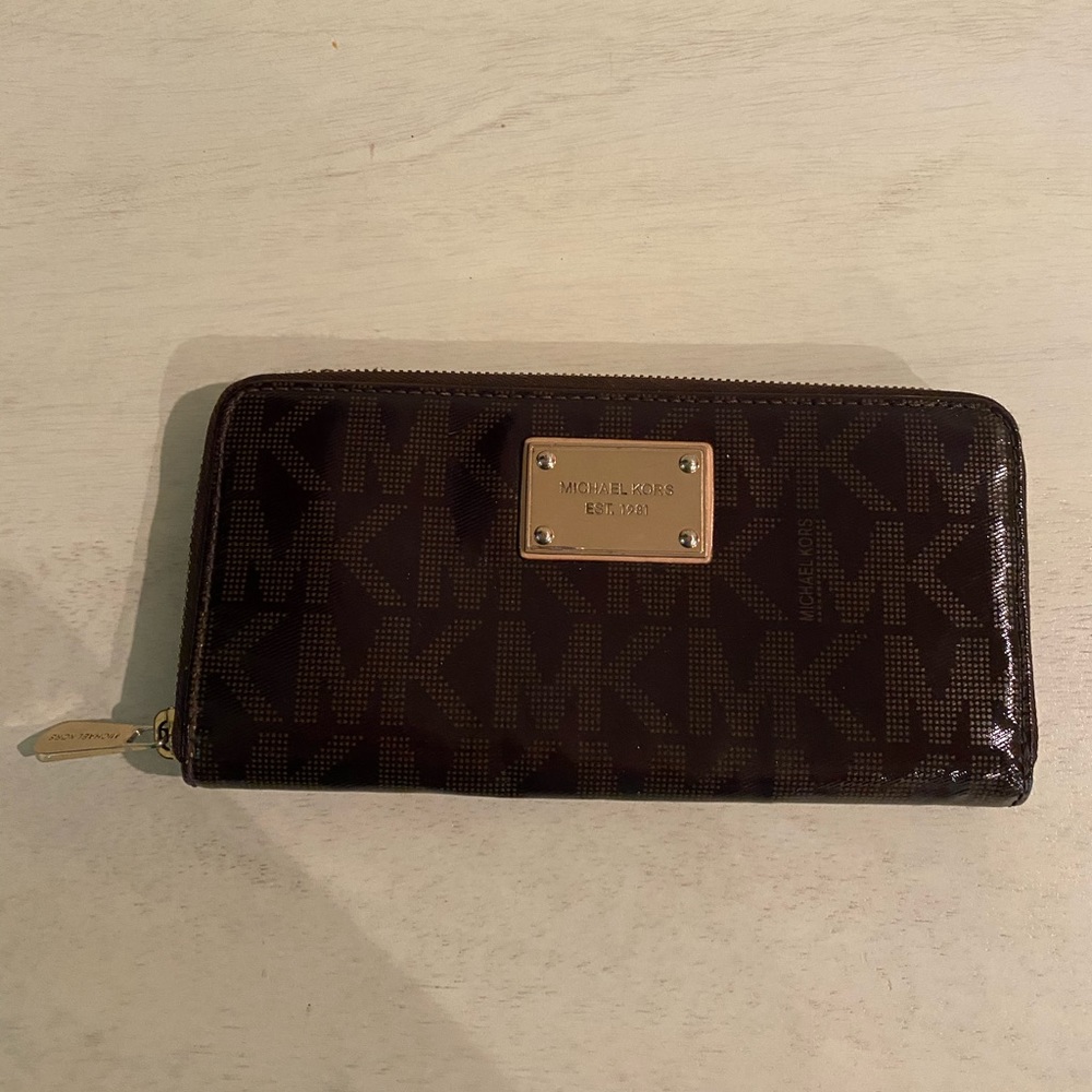Michael Kors wallet